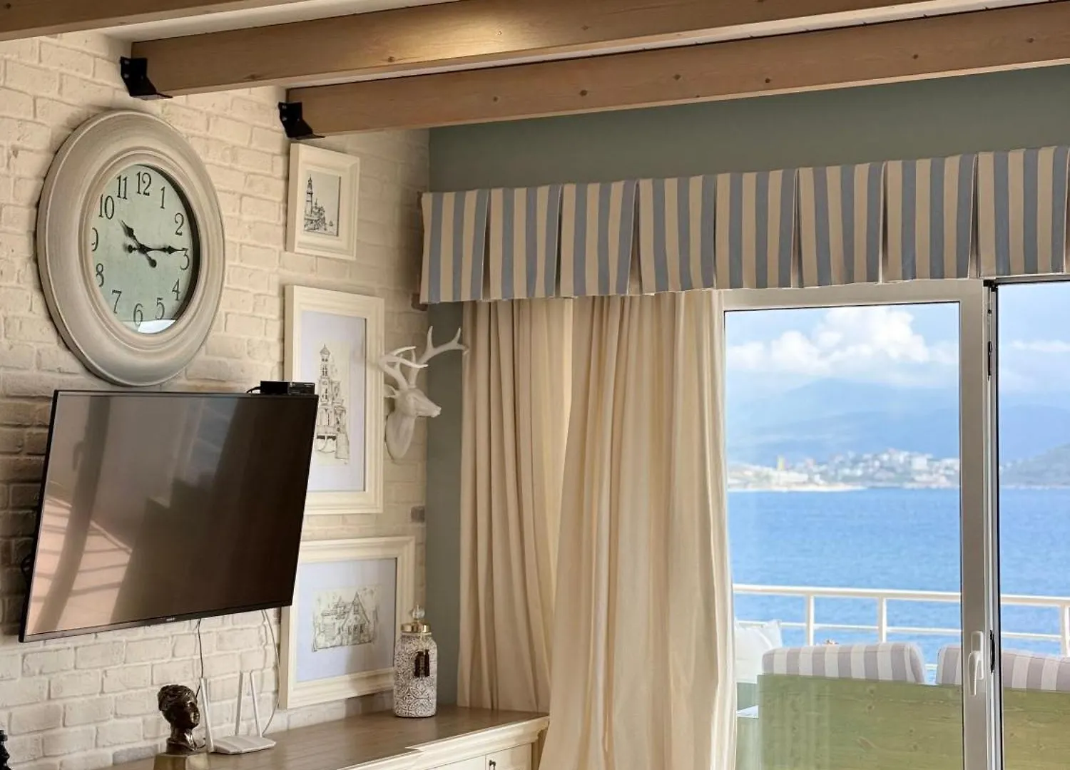 Limani Luxury Apartments Beachfront Sarande